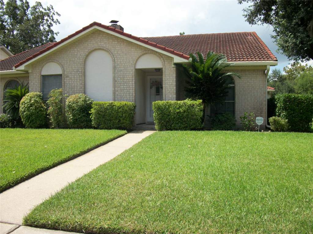 4202 Oneida St, Pasadena, TX 77504 photo 1