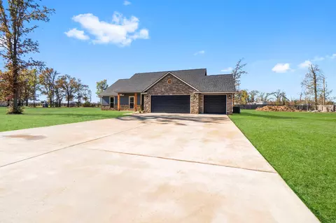 171 Pearl Ct, Onalaska, TX 77360