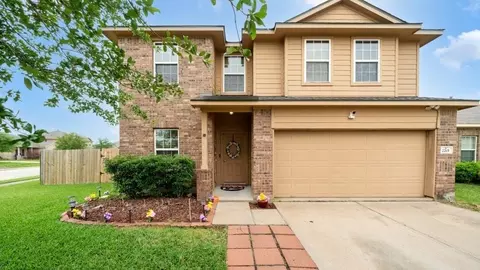 2201 Moonstone Ct, Texas City, TX 77591