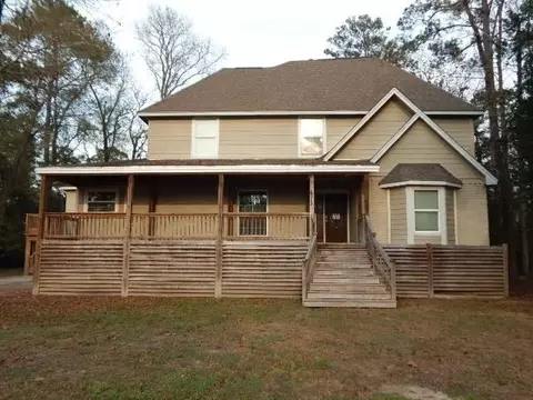 615 River Plantation Dr, Conroe, TX 77302