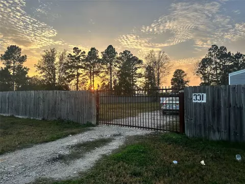 321 Road 5201, Cleveland, TX 77327