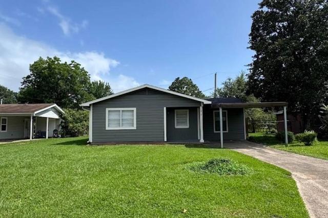 1819 Lincoln Dr, Orange, TX 77630