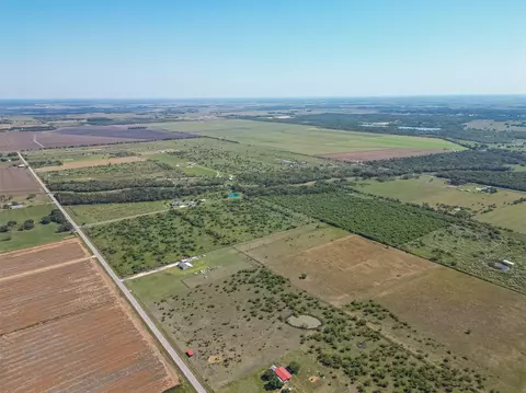 View/Area - 16631 Baker Cr 522 Rd, Guy, TX 77444 photo 11 of 17