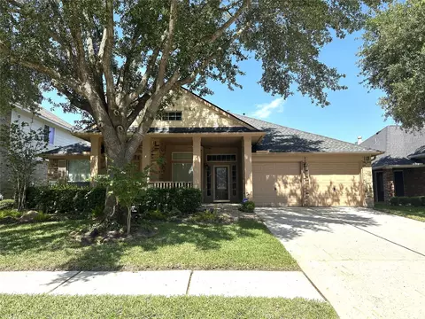 26026 Mills Ridge Ct, Kingwood, TX 77339