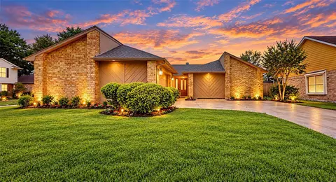 1022 Manorglen Dr, Missouri City, TX 77489