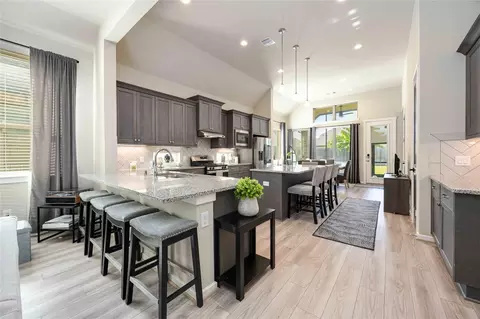 8715 Crossing Oak Ln, Missouri City, TX 77459