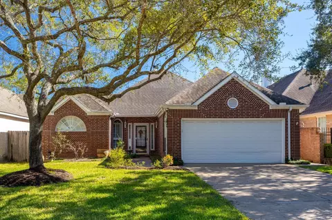 1907 Emerald Ct, Houston, TX 77094