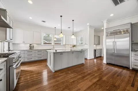 306 E 5th St, Houston, TX 77007