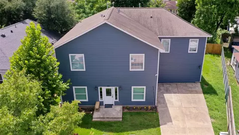 2509 Everett St, Houston, TX 77009