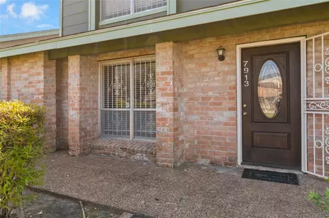 7913 Cook Rd, Houston, TX 77072