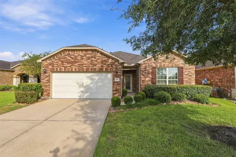 677 Tenuta Ln, League City, TX 77573
