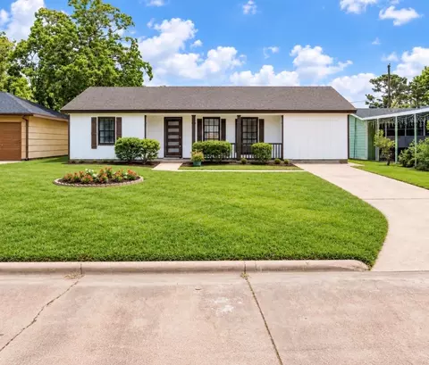5618 Southbrook St, Houston, TX 77033