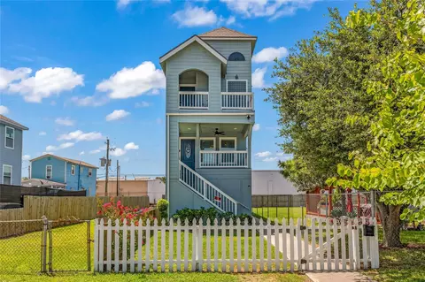 2811 Sealy St, Galveston, TX 77550