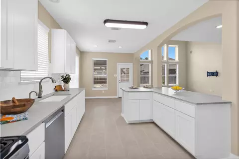 Kitchen - 3307 Legends Mist Dr, Spring, TX 77386 photo 4 of 5