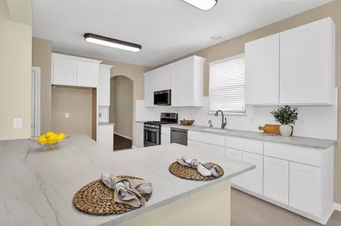 Kitchen - 3307 Legends Mist Dr, Spring, TX 77386 photo 2 of 5
