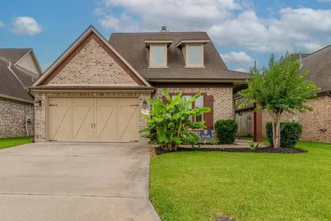 2 Cottage Grv, Beaumont, TX 77713