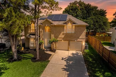 10230 Wildwood Park Ln, Houston, TX 77070