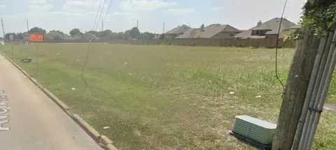 417 Avenue E, Stafford, TX 77477