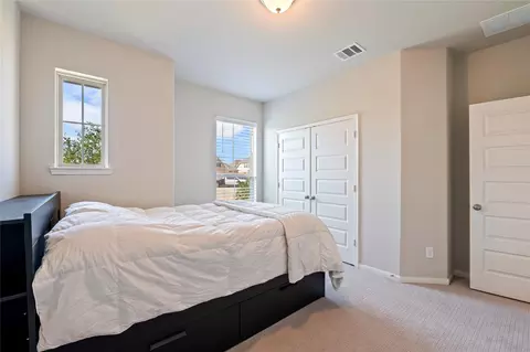 Bedroom - 7802 Bellwick Ct, Pasadena, TX 77505 photo 2 of 3