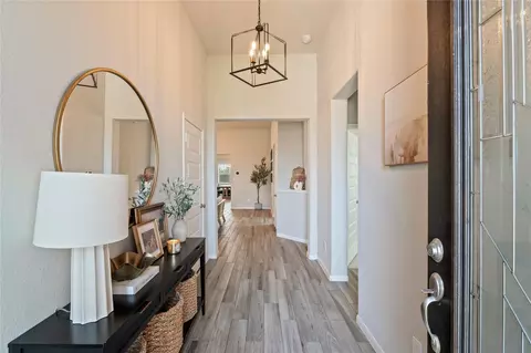 Entry Way - 7802 Bellwick Ct, Pasadena, TX 77505 photo 1 of 4