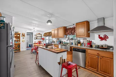 Kitchen - 63 Wood Hbr, Trinity, TX 75862 photo 1 of 3