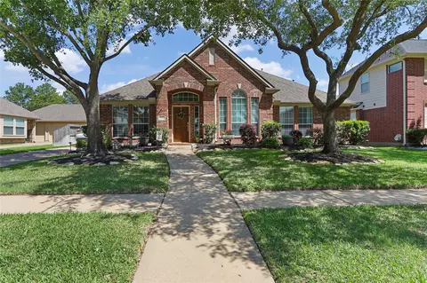 15714 Spring Trl, Houston, TX 77095