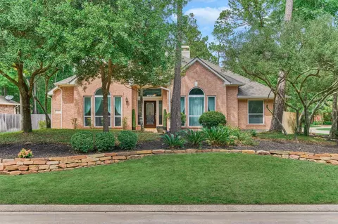2 Candlenut Pl, The Woodlands, TX 77381