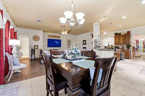 Dining - 1122 Windsor Chase Ln, Spring, TX 77373 photo 2 of 2