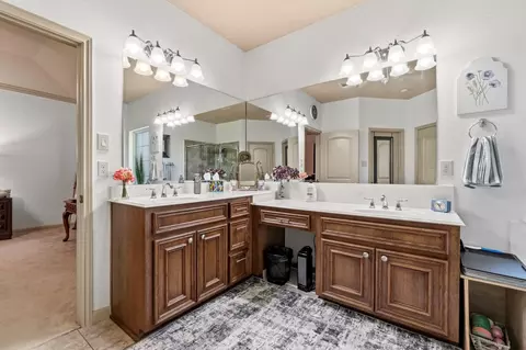 Bath - 1122 Windsor Chase Ln, Spring, TX 77373 photo 5 of 5