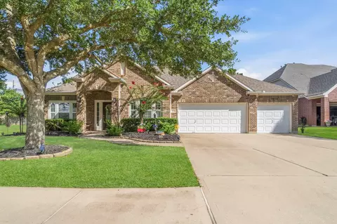 Exterior - 1122 Windsor Chase Ln, Spring, TX 77373 photo 3 of 15