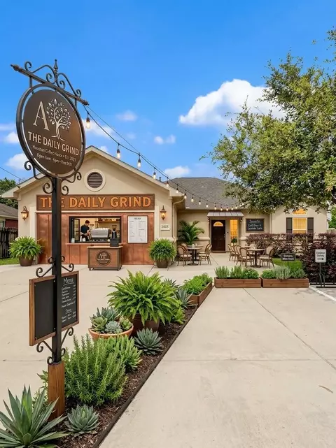 6719 Radcliffe St, Houston, TX 77091