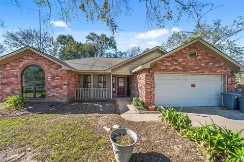 24350 Douwn St, Hempstead, TX 77445