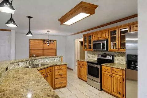 3597 Open Range Ct, Bryan, TX 77808 photo 4