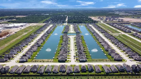 24807 Bastiani Canvas Ln, Katy, TX 77493