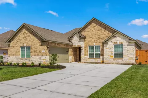 14001 Starboard Reach Dr, Santa Fe, TX 77510
