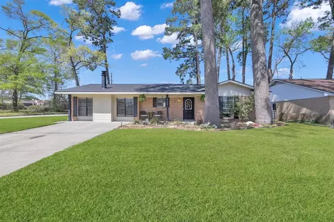 908 Windswept Dr, Conroe, TX 77301 photo 1
