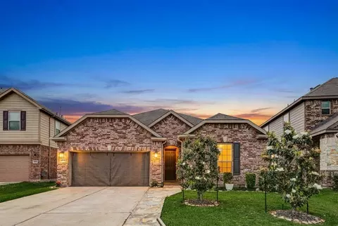 22315 Helen Springs Ln, Richmond, TX 77469