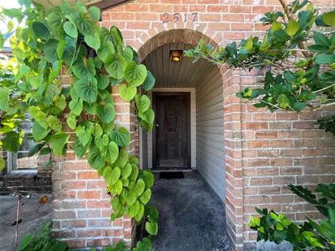 2517 21st Ave N, Texas City, TX 77590