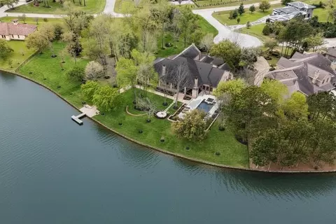 27306 Owosso Ct, Spring, TX 77386