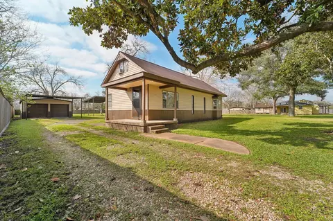 5302 Pine Ave, Pasadena, TX 77503 photo 1