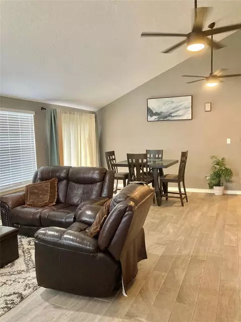 3522 Mattingham Dr, Houston, TX 77066