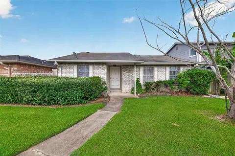 13026 Clarewood Dr, Houston, TX 77072