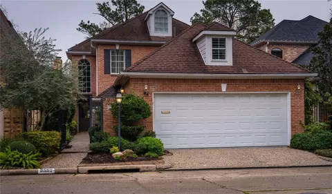 9590 Longmont Dr, Houston, TX 77063
