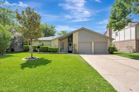 16226 Mill Point Dr, Houston, TX 77059