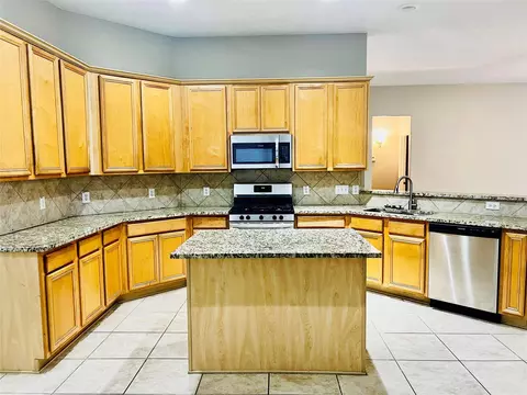 18215 Linden Forest Ln, Katy, TX 77449