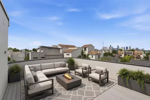 1715 Wentworth St, Houston, TX 77004