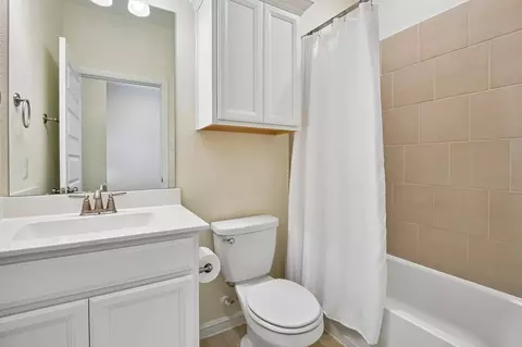 Bath - 3827 Robinson Bend Dr, Spring, TX 77386 photo 4 of 5