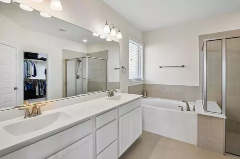 Bath - 3827 Robinson Bend Dr, Spring, TX 77386 photo 3 of 5