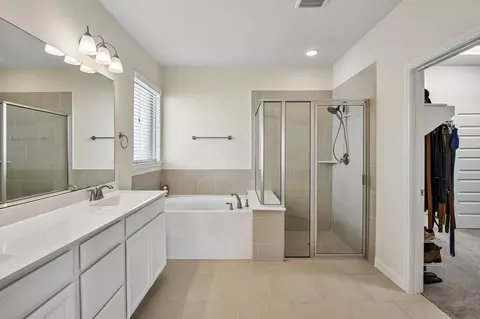 Bath - 3827 Robinson Bend Dr, Spring, TX 77386 photo 2 of 5