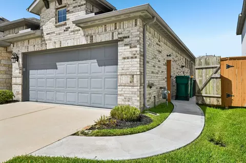 Exterior - 3827 Robinson Bend Dr, Spring, TX 77386 photo 3 of 7